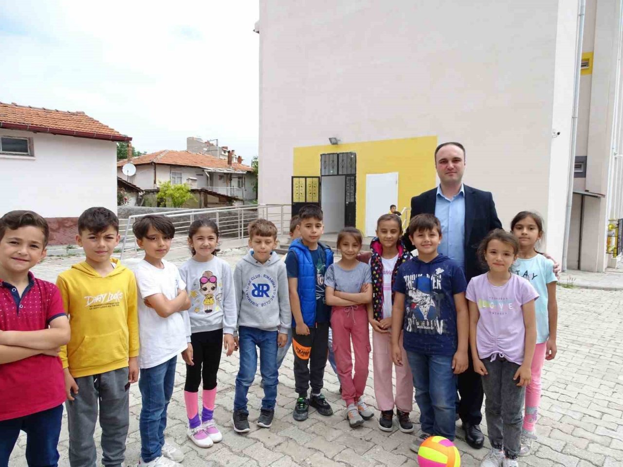 Hisarcık’ta unutulmaya yüz tutan eski oyunlar hayat buldu