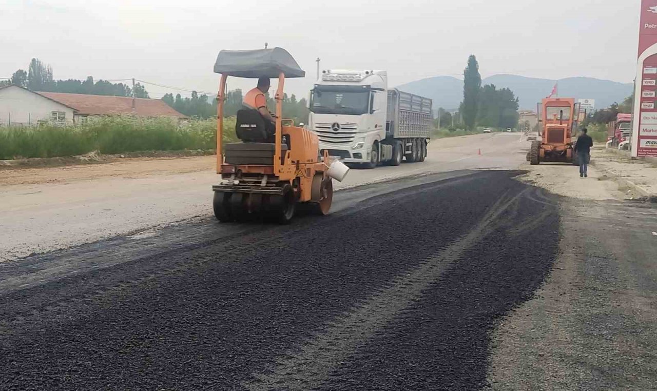 Hisarcık’ta yol bakım çalışması