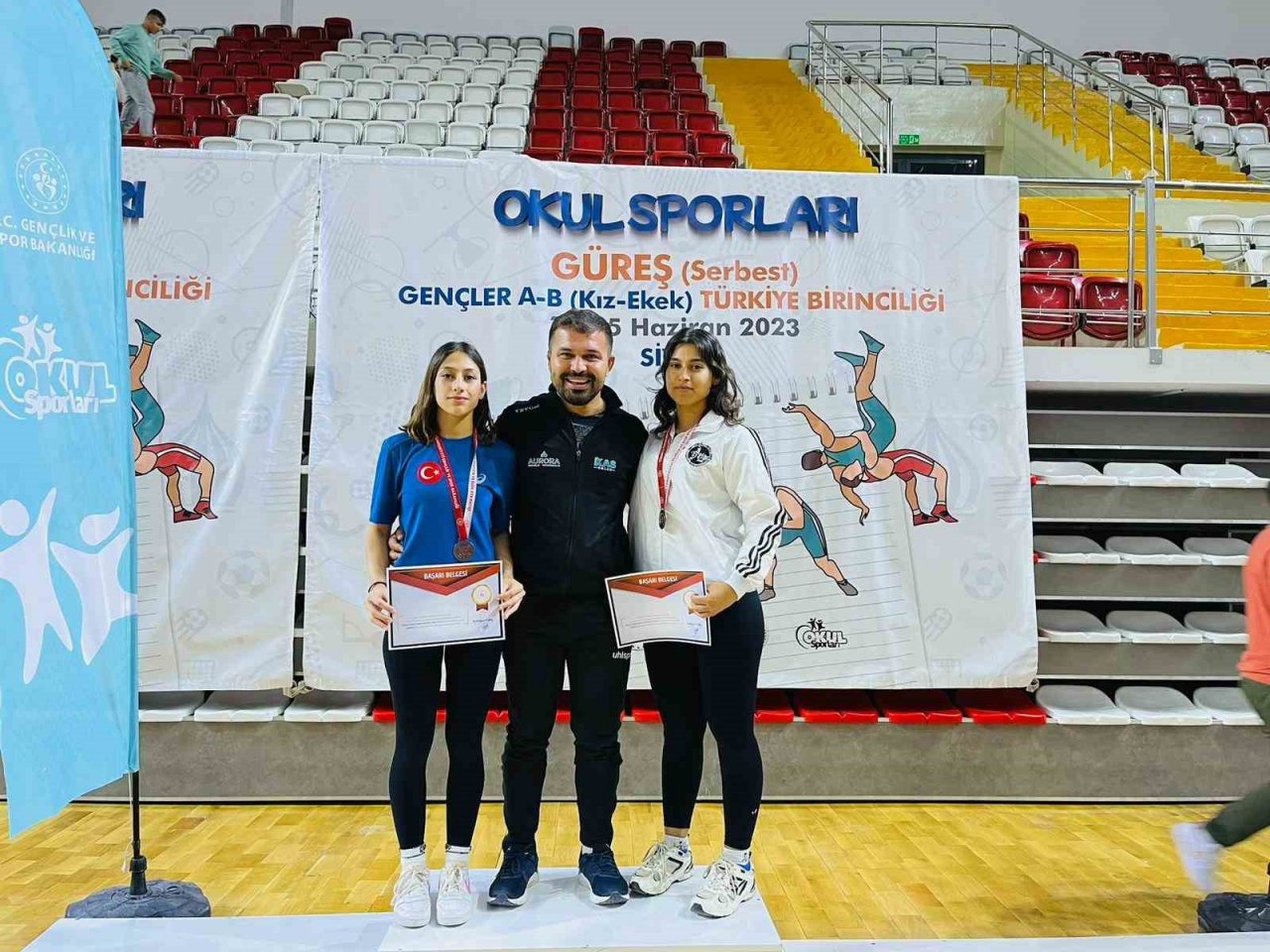 Kaş Belediye Spor, Türkiye Güreş Şampiyonası’nda 3 madalya kazandı