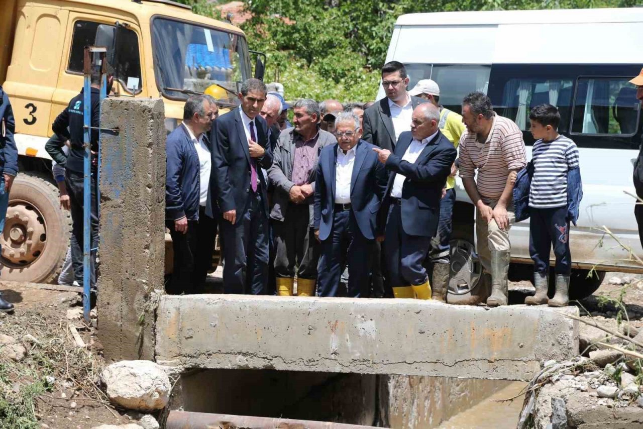 Başkan Büyükkılıç’tan Develi ve Yahyalı’ya geçmiş olsun ziyareti