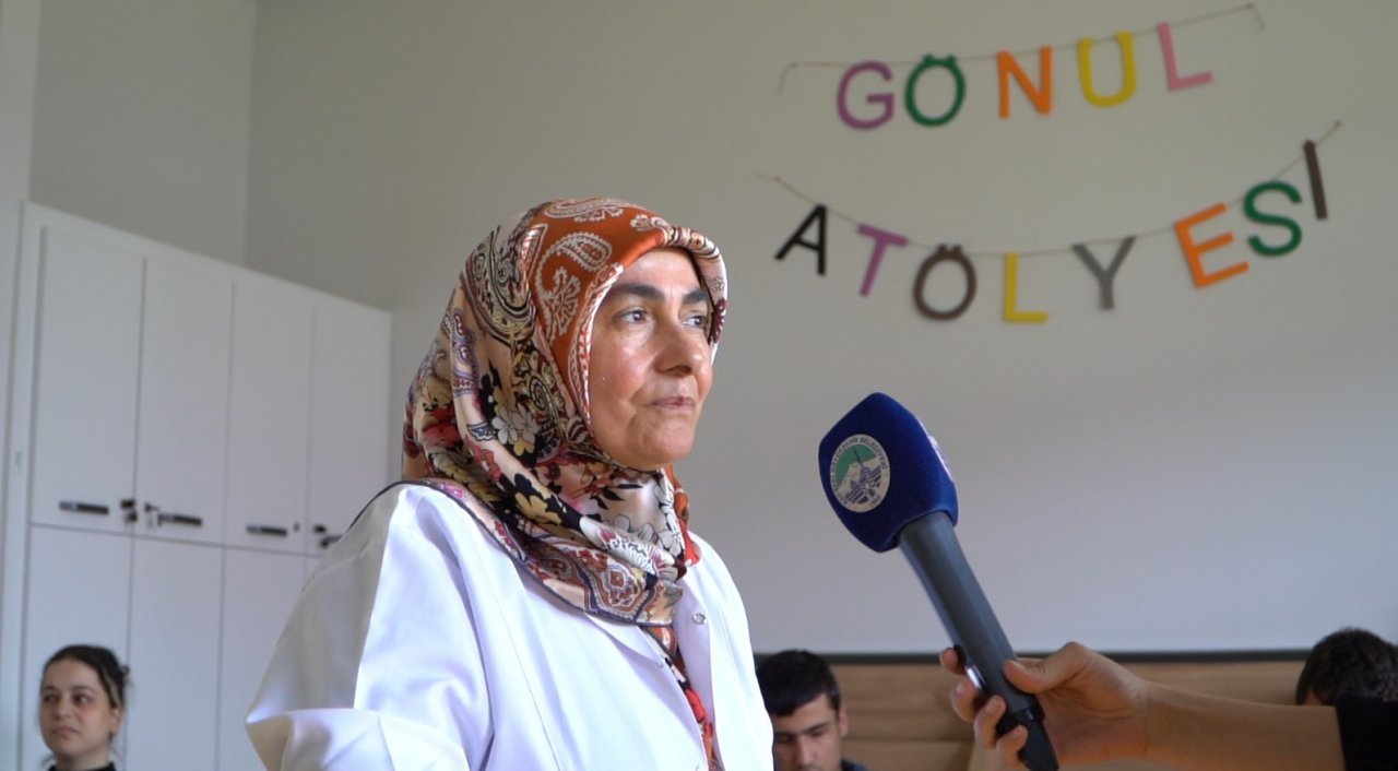 Engelleri ortadan kaldıran büyükşehir, Gönül Atölyesi’nde sevgi üretiyor