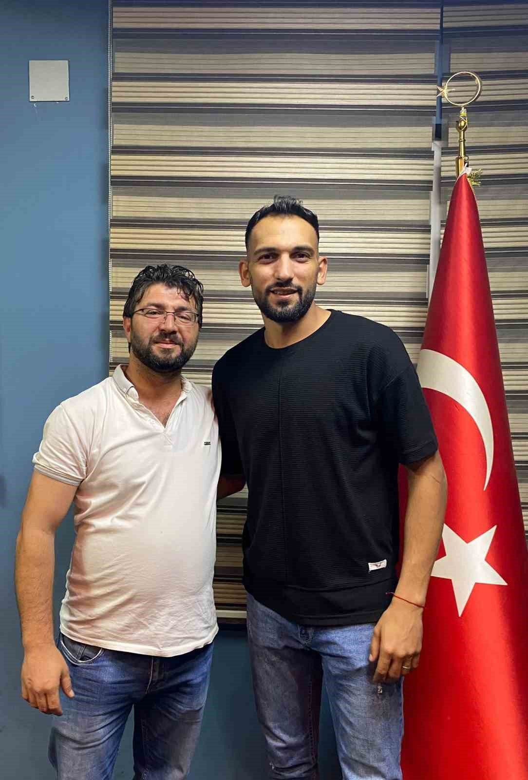 Erciyes Esen Makina FK, iç transferde 16 oyuncu ile anlaştı