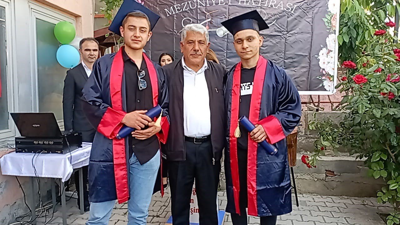 Mesleki Eğitim’de mezuniyet coşkusu