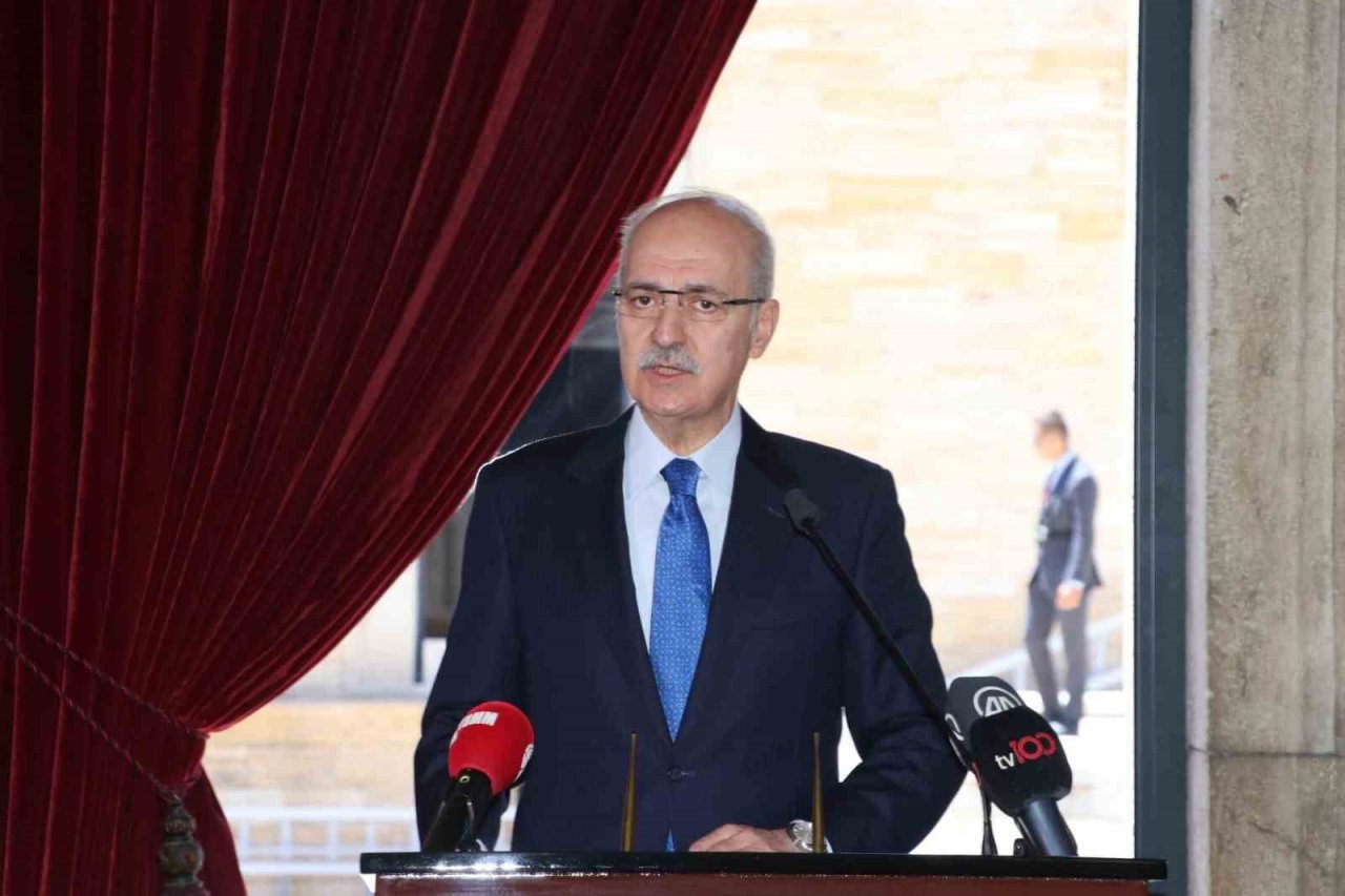 TBMM Başkanı Kurtulmuş ve Başkanlık Divanı üyelerinden Anıtkabir’e ziyaret