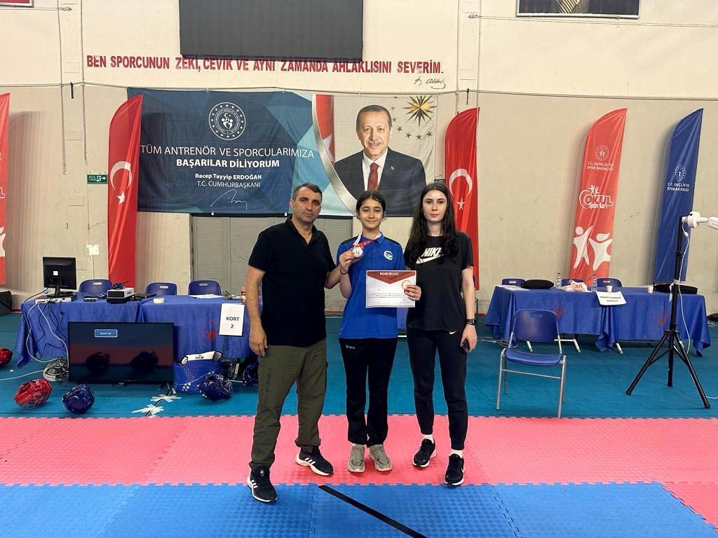 Sakarya Büyükşehir sporcusundan taekwondoda önemli başarı