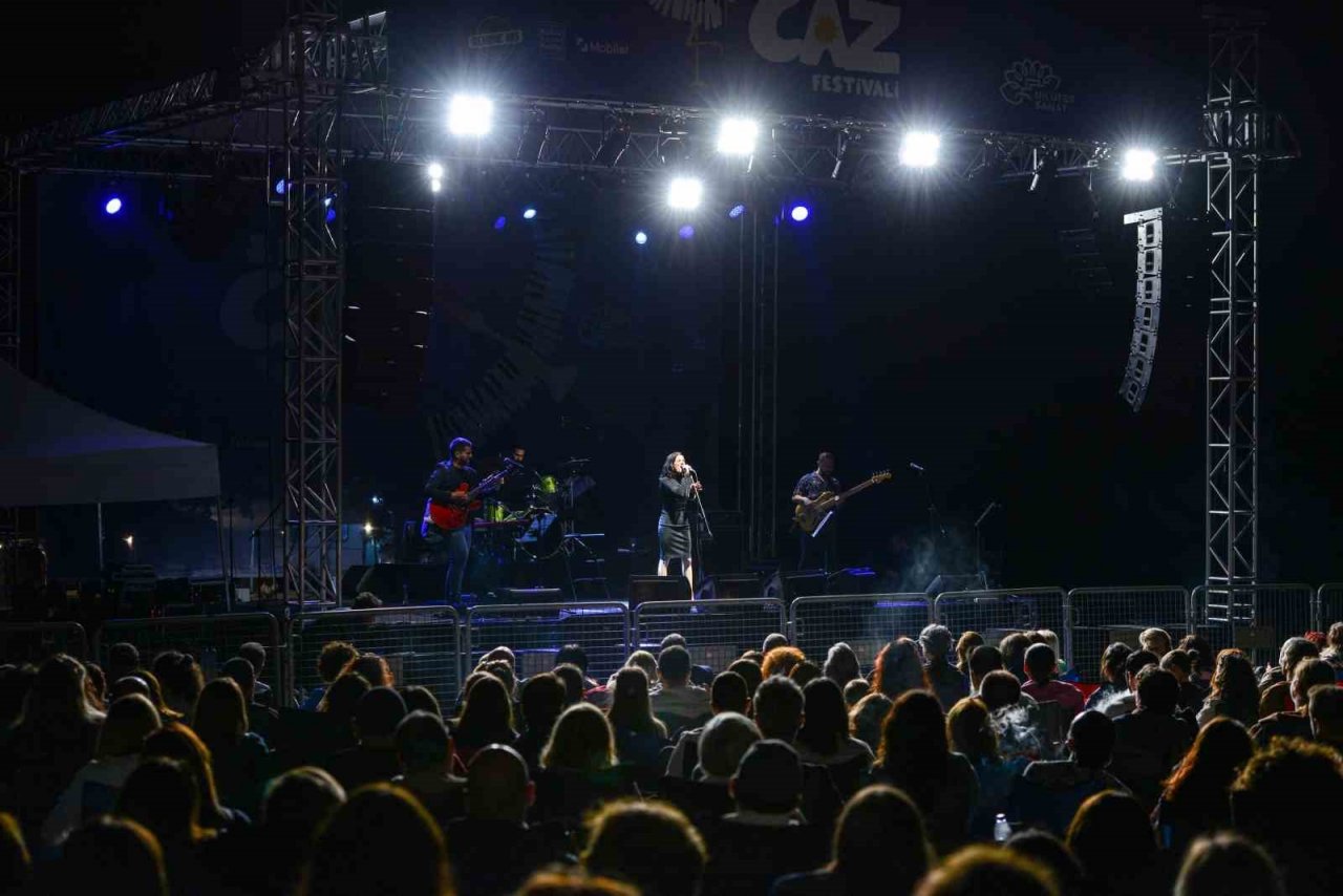 Jehan Barbur ve Volkan Öktem mest etti