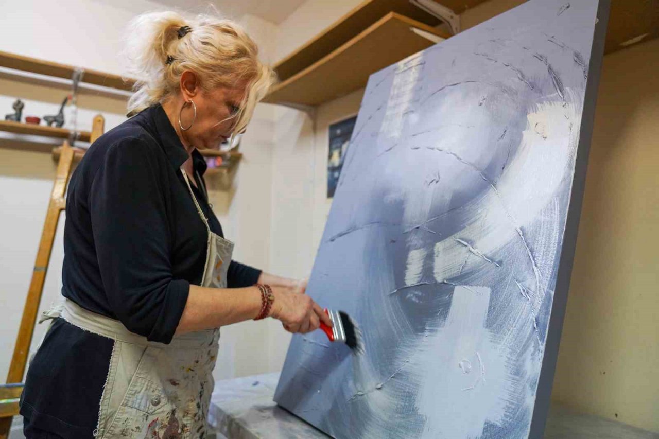 Uluslararası Sanat Çalıştayı’na katılan sanatçıların eserleri şekillenmeye başladı