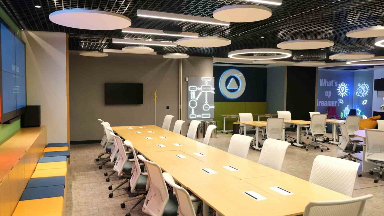 İş Kuleleri girişimcilik üssüne dönüşüyor