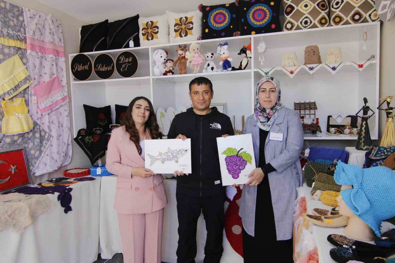 Erciş’te yıl sonu sergisi