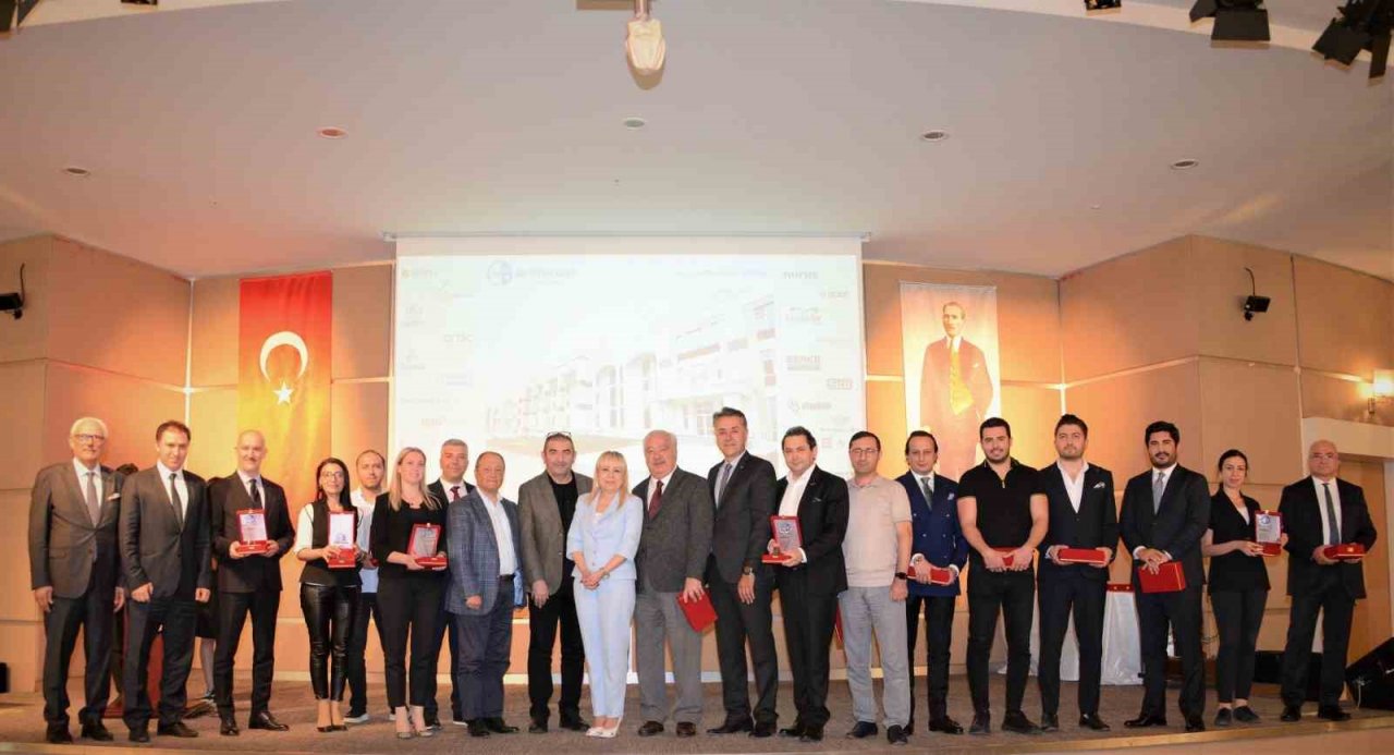 ASO Teknik Koleji’nde mezuniyet heyecanı