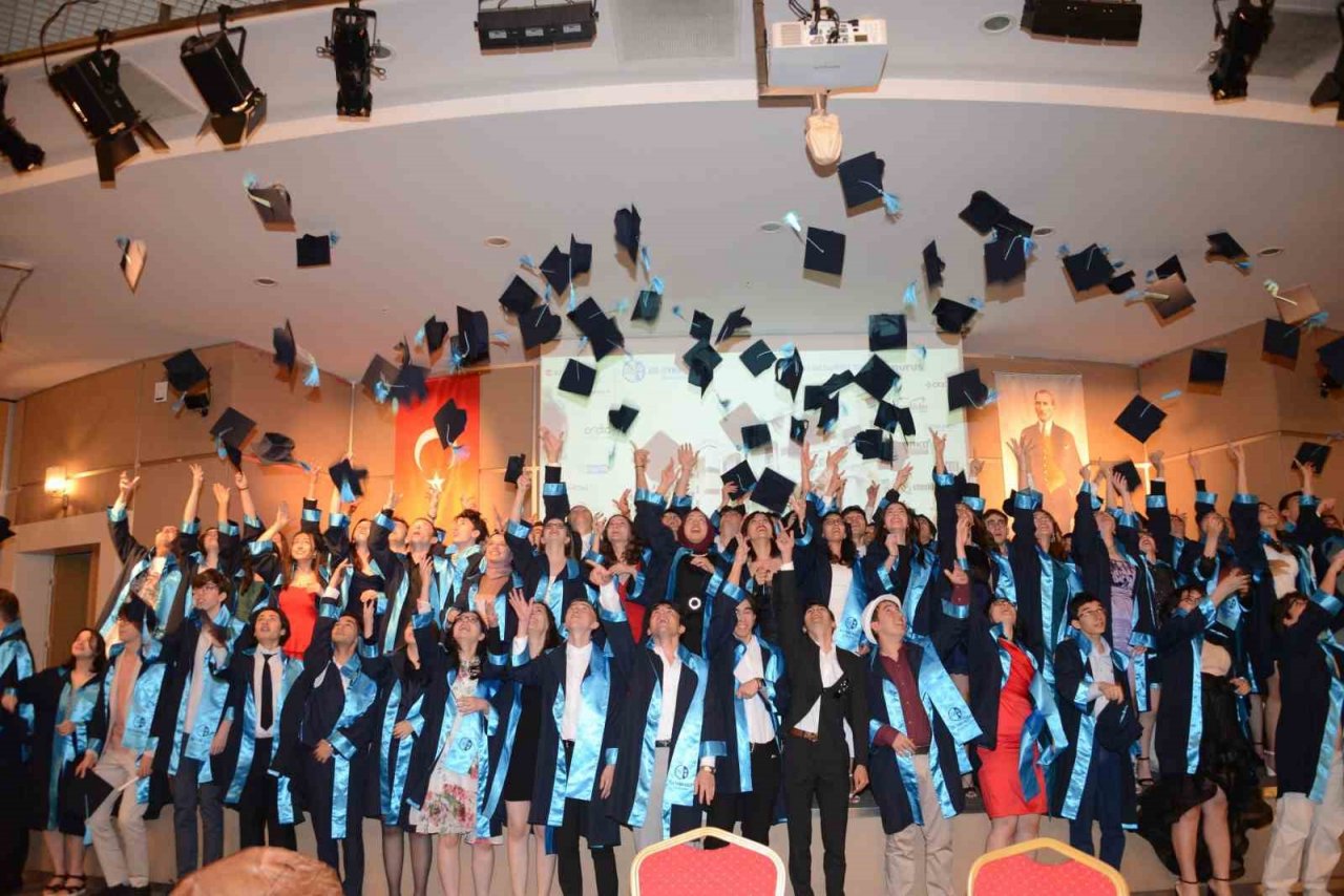 ASO Teknik Koleji’nde mezuniyet heyecanı