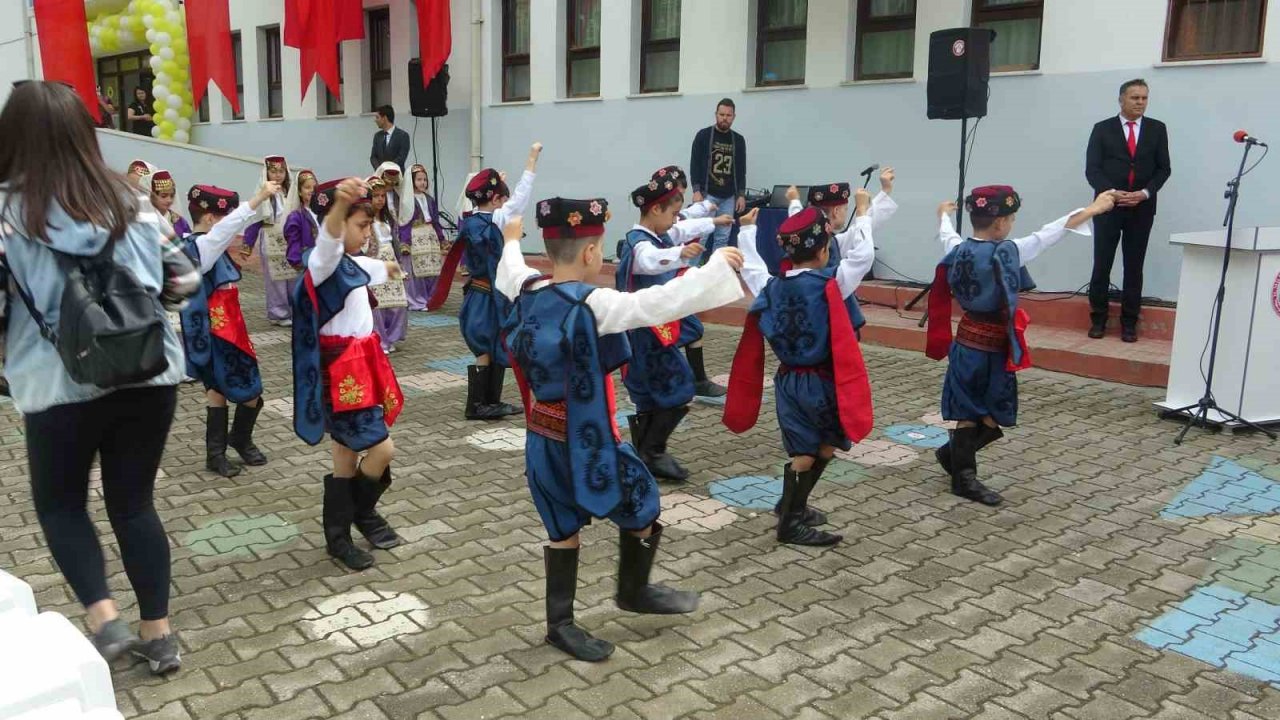 Muğla’da 168 bin 644 öğrenci karne sevinci yaşadı