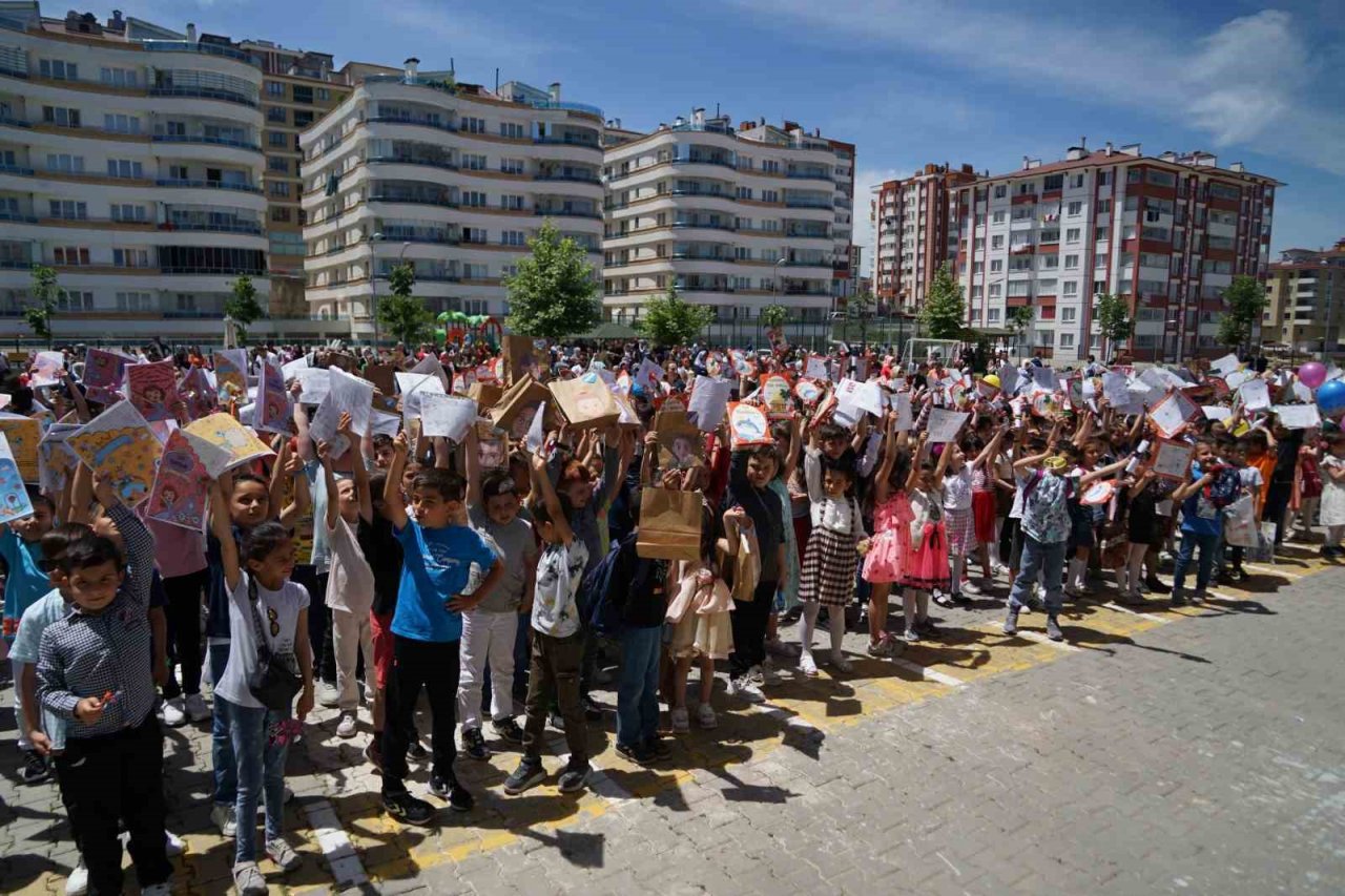 Kastamonu’da 58 bin öğrenci karnesini aldı