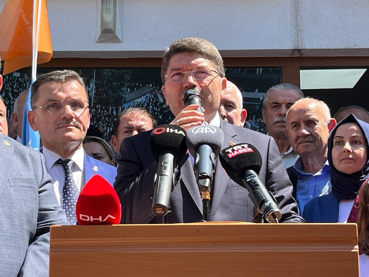 Bakan Tunç, “Parlamenter sistemin yol açtığı krizlerle çok zaman kaybettik”