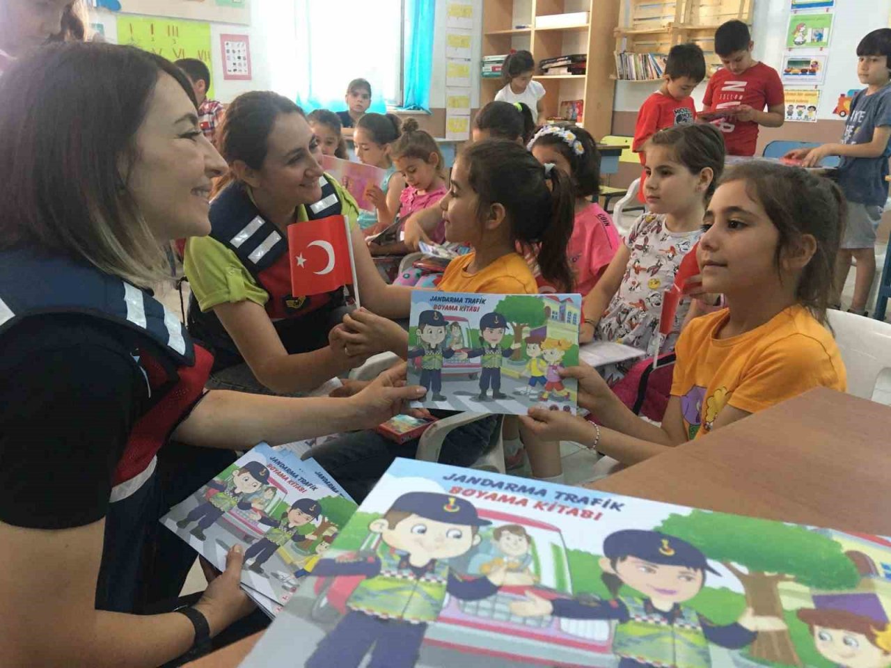 Aydın’da öğrencilere yaz tatilinde güvenli internet kullanımı anlatıldı