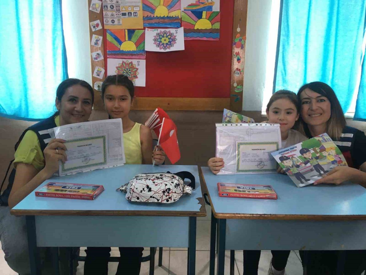 Aydın’da öğrencilere yaz tatilinde güvenli internet kullanımı anlatıldı