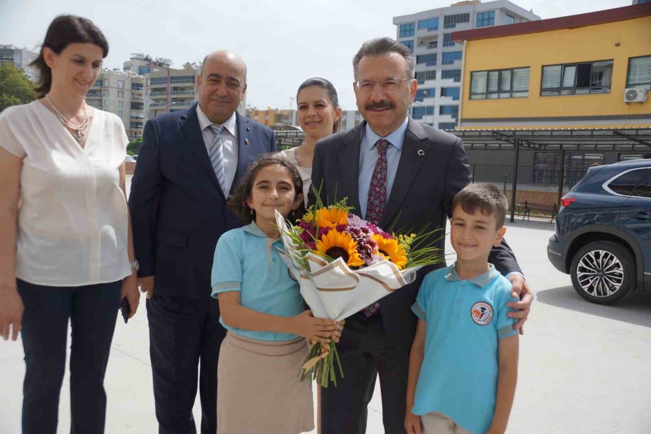 Aydın’da 189 bin 694 öğrenci karne sevinci yaşadı