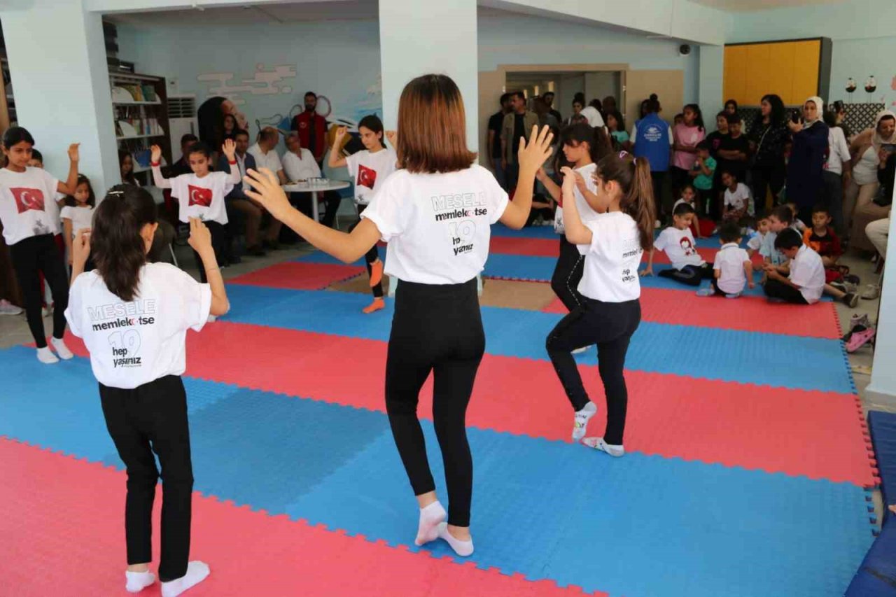 Ortaklar Genç Ofis’te yıl sonu resim sergisi ve gösteriler düzenlendi