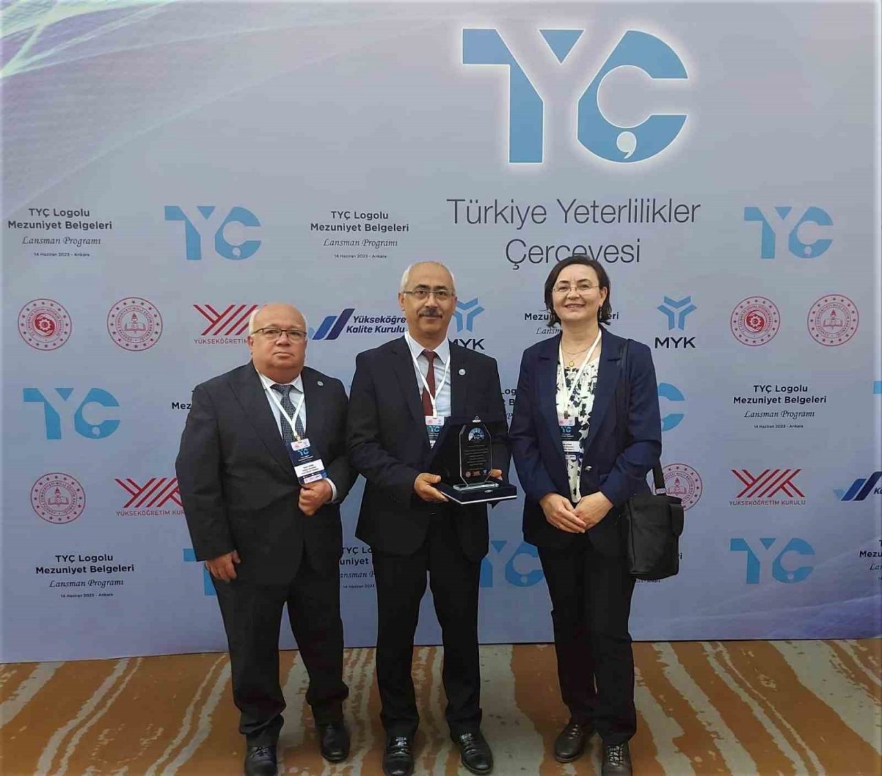 Balıkesir Üniversitesi mezunlarına Avrupa kapısı açılıyor