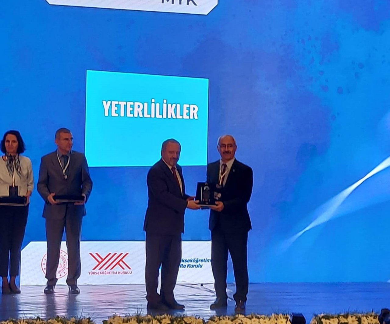 Balıkesir Üniversitesi mezunlarına Avrupa kapısı açılıyor