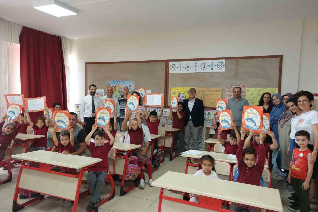 Başkan Çömden, öğrencilerin karne sevincini paylaştı