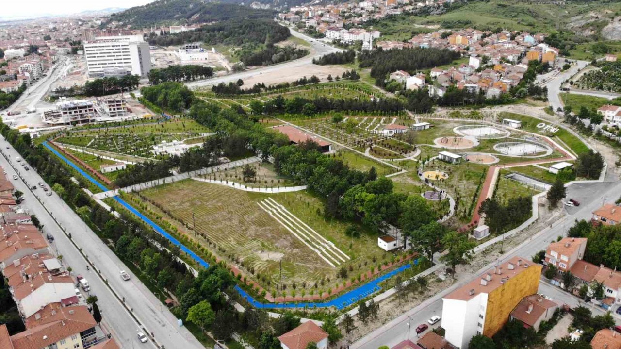 Başkan Önsay: "Kütahya’da Millet Bahçesi’nin yapımı tamamlandı ve halkın hizmetine sunuldu"