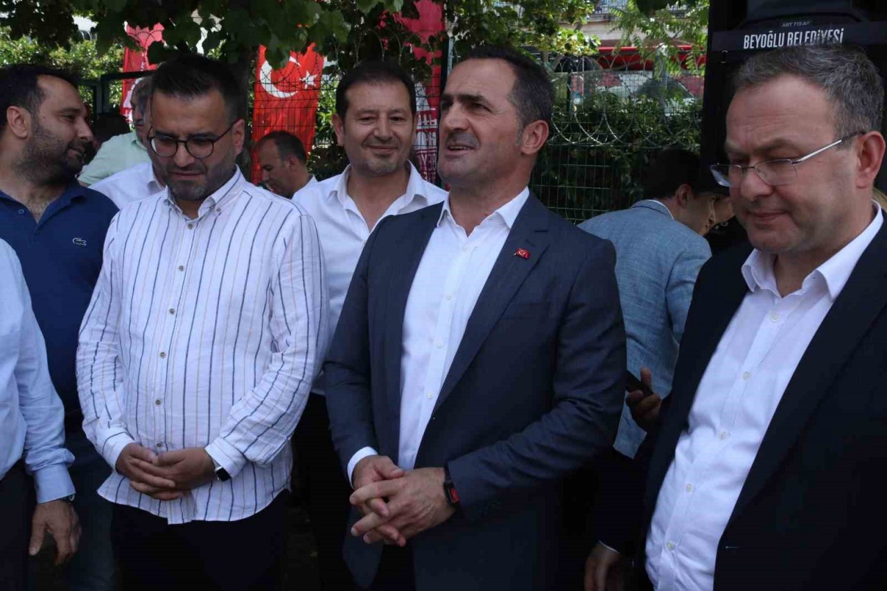 Beyoğlu Belediyesi tarafından yaptırılan iki muhtarlığın yeni binası hizmete açıldı