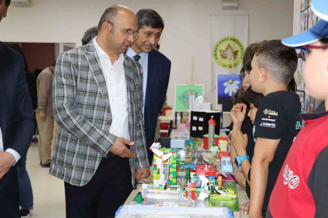 Teknolojiden sanata dair her şey bu öğrencilerin sergisinde bir araya geldi
