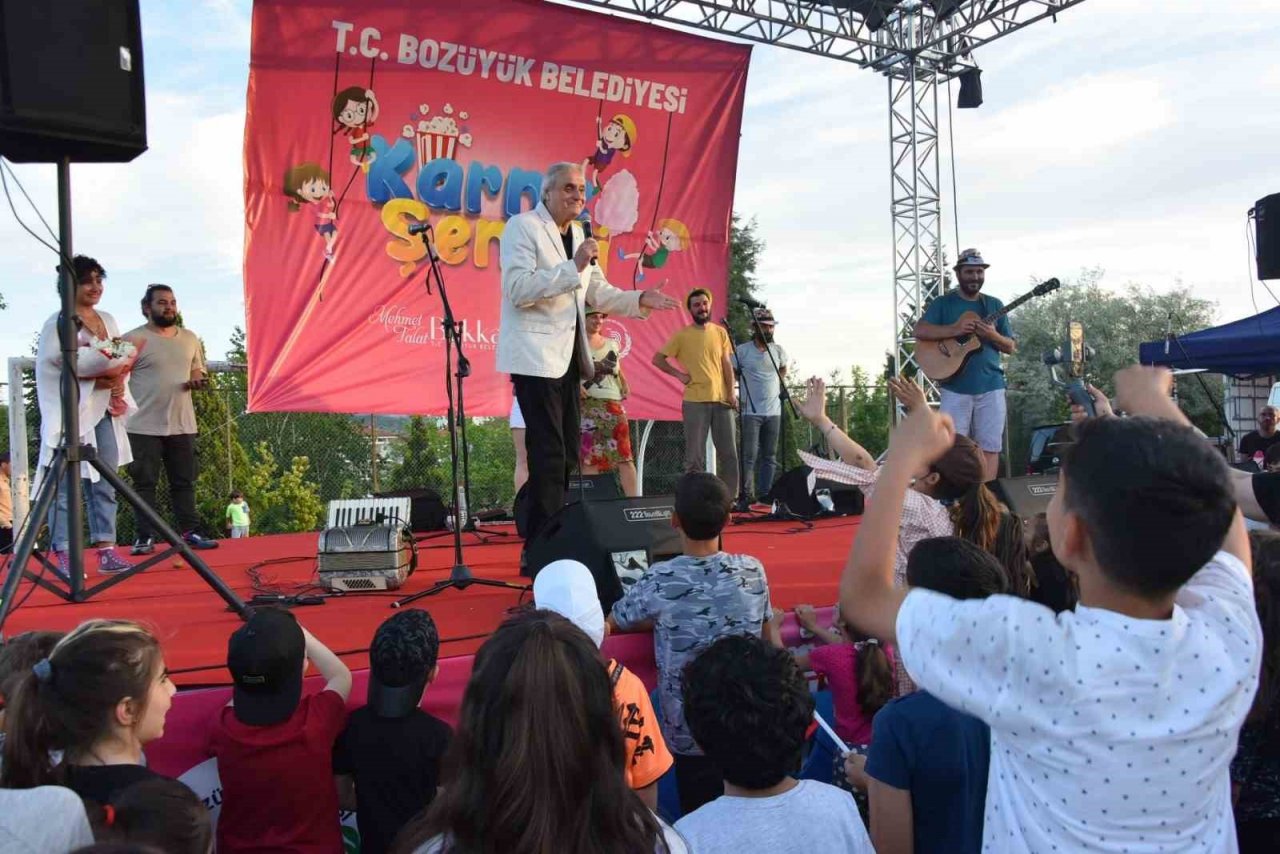 Bozüyük’te çocuklar Karne Şenliğinde eğlendi