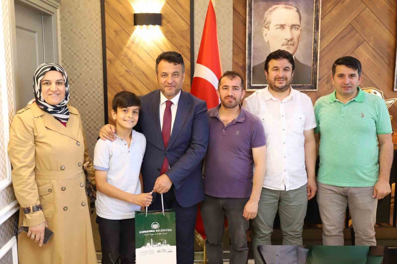 Çevreci çocuklar ödüllerini Başkan Doğan’dan aldı