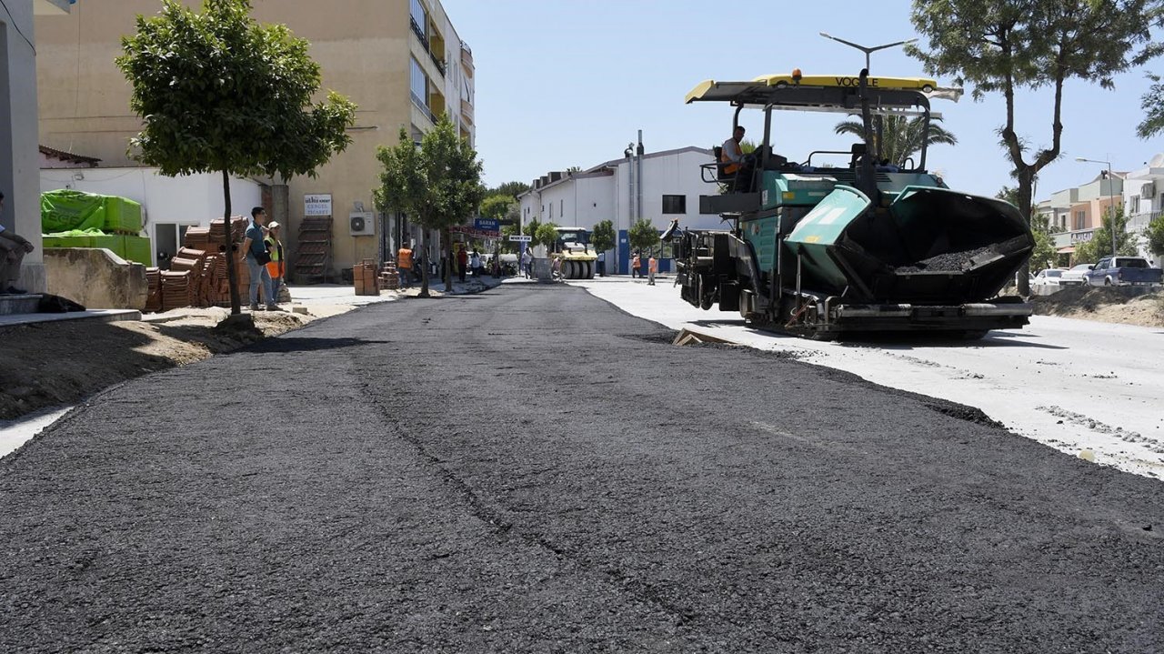 Davutlar Mahallesi’ne 40 milyonluk yatırımla sorunlar çözülüyor
