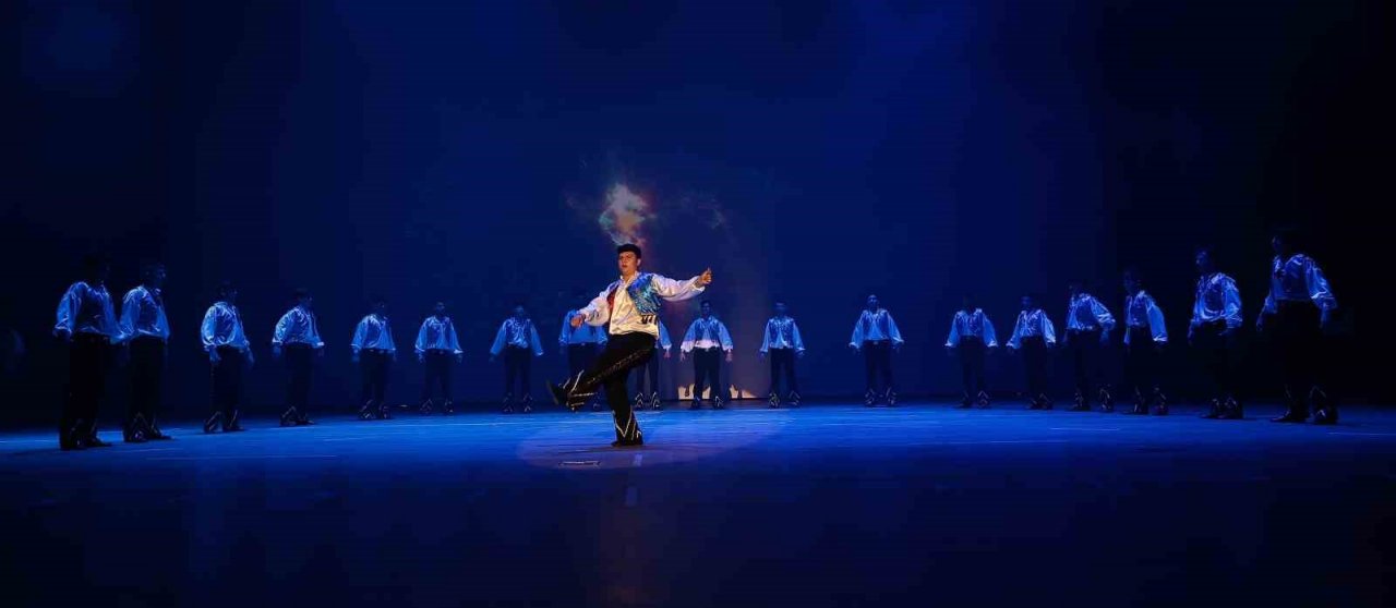 Denizli OSB Teknik Koleji gala gecesi renkli görüntülere sahne oldu