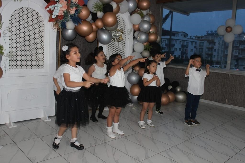 Ceyhan Fen Lisesi’ndeki anasınıfı ilk mezunlarını verdi