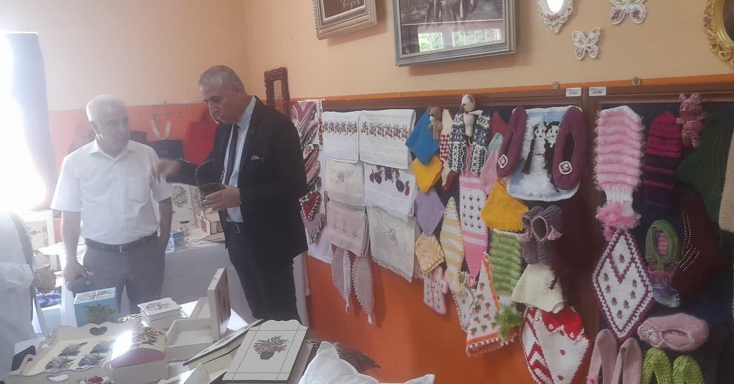 Elazığ’da kadınların el emekleri görücüye çıktı