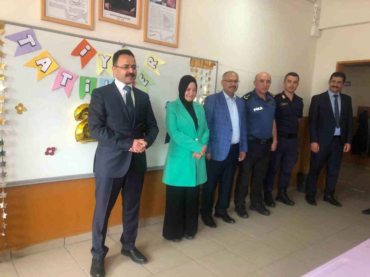 Gediz’de 7 bin 650 öğrenci karne aldı