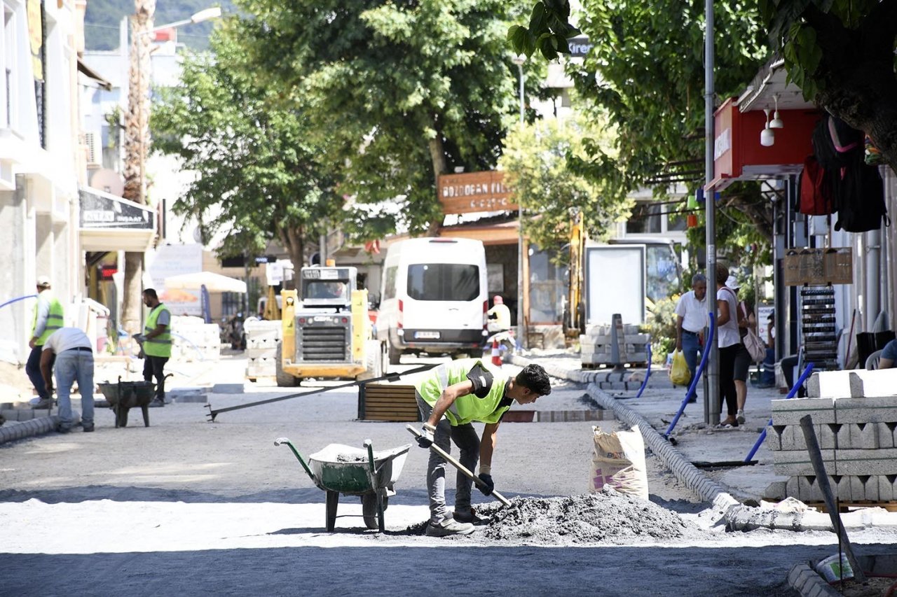 Güzelçamlı Mahallesi’nde çalışmalar sürüyor