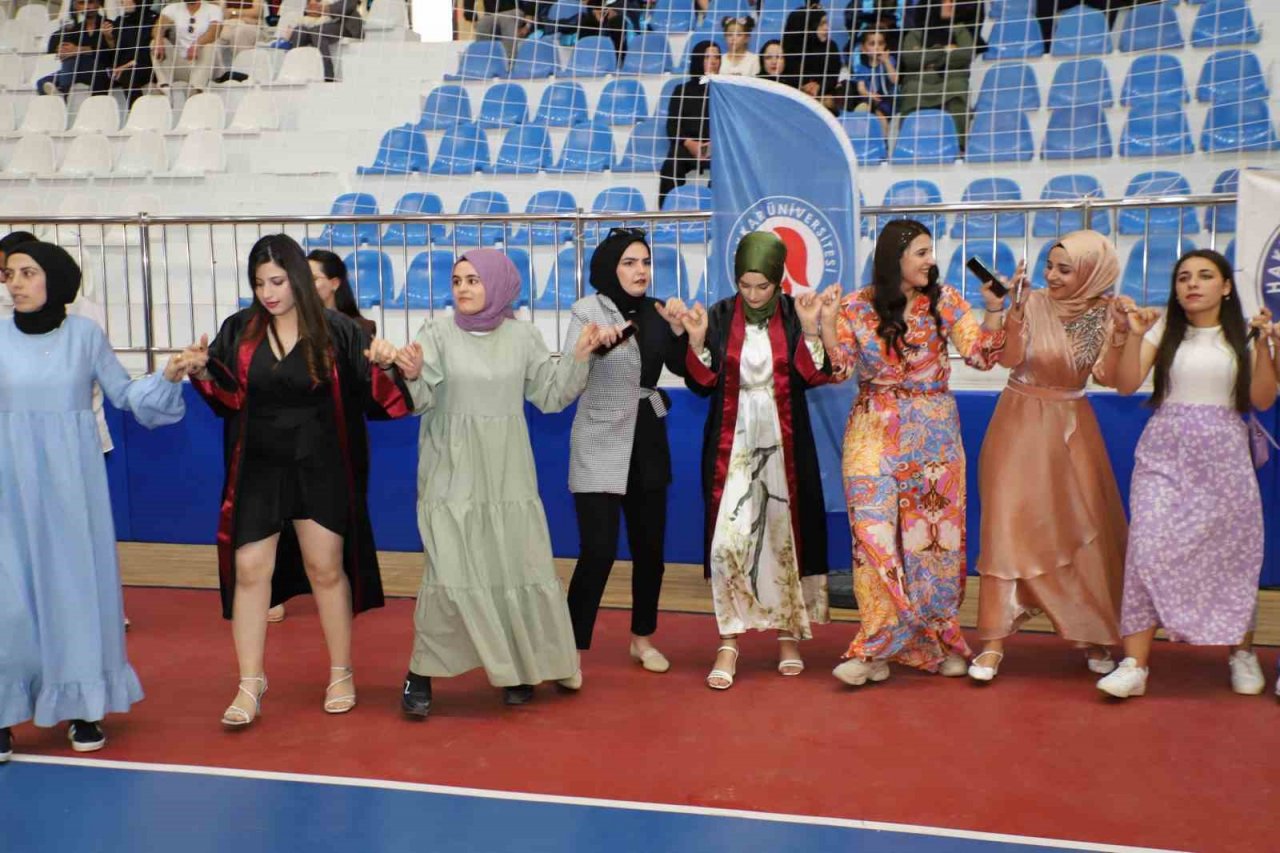 Hakkari Üniversitesinde mezuniyet töreni