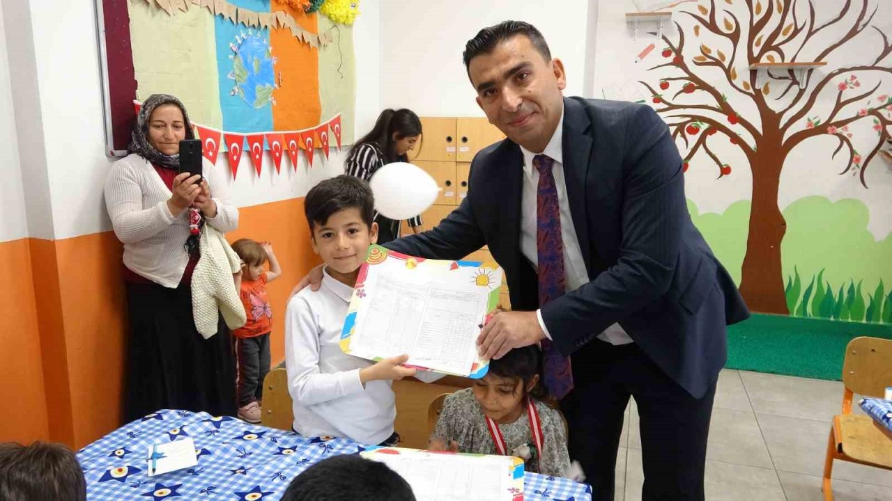 Yüksekova’da karne heyecanı