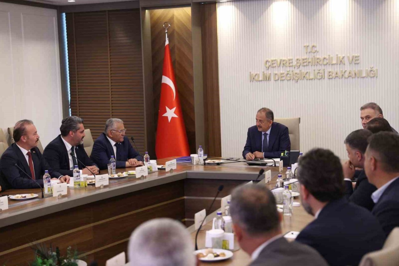 Ankara’da ’Kayseri’ Zirvesi