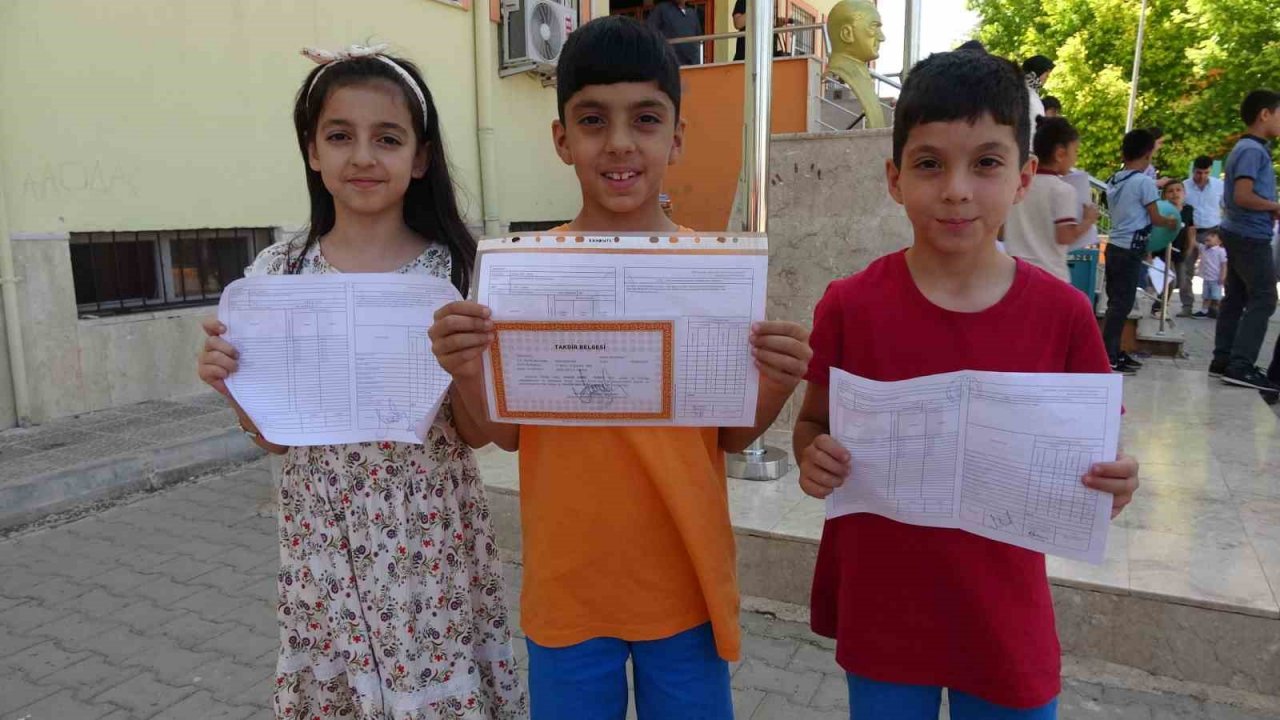 Deprem bölgesi Kilis’te 54 bin öğrenci karne aldı