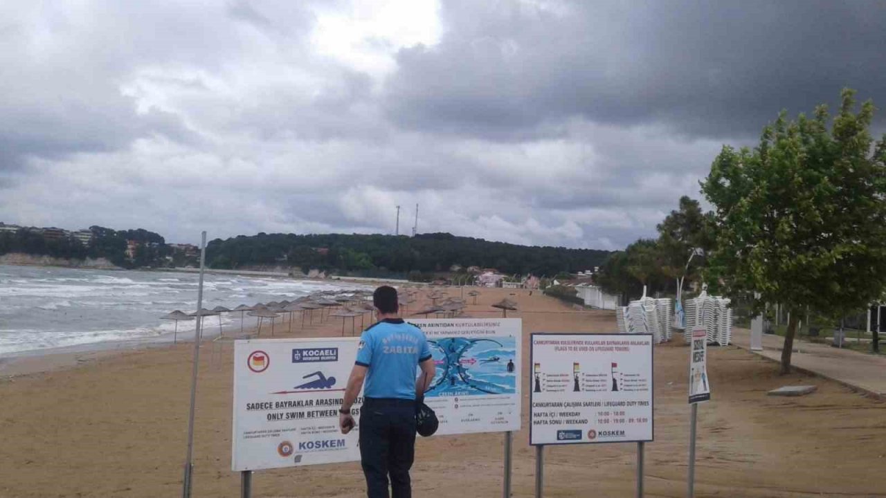 Zabıta ekipleri plajlarda görev başında