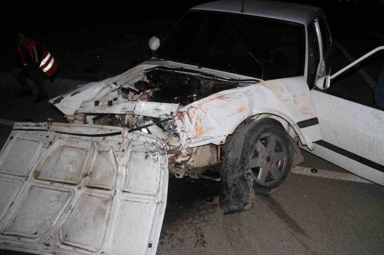 Konya’da iki otomobil çarpıştı: 6 yaralı