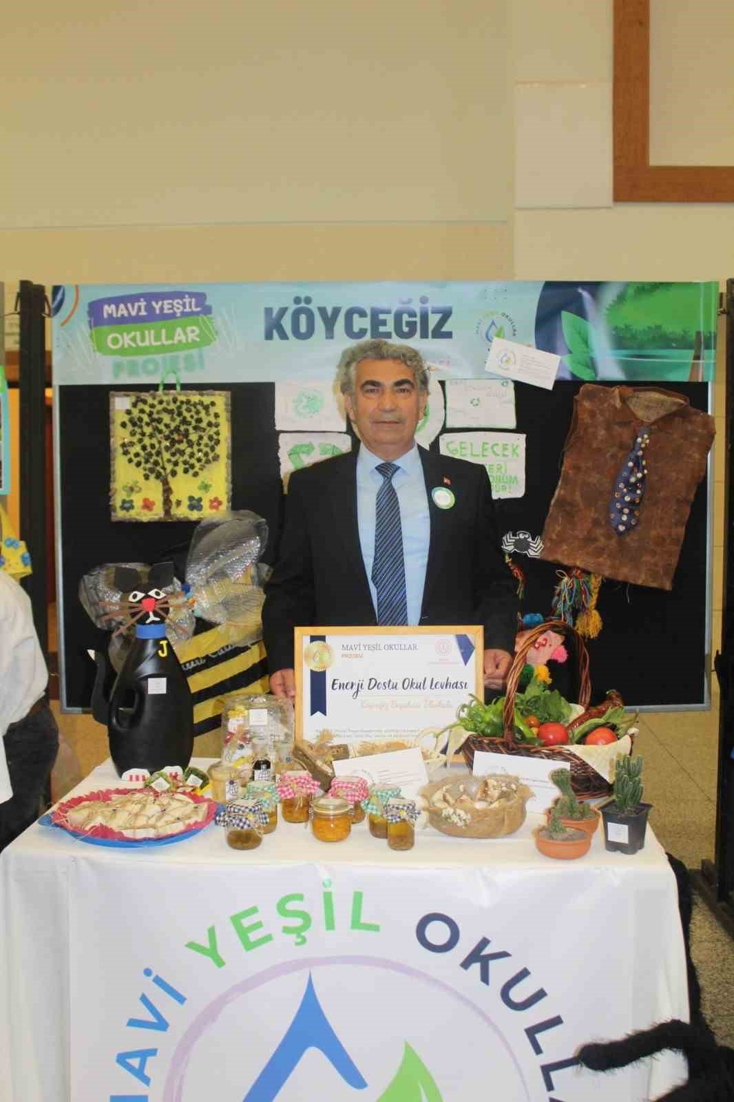 Köyceğiz’de 4 okul ‘Çevre Dostu Okul Levhası’ aldı