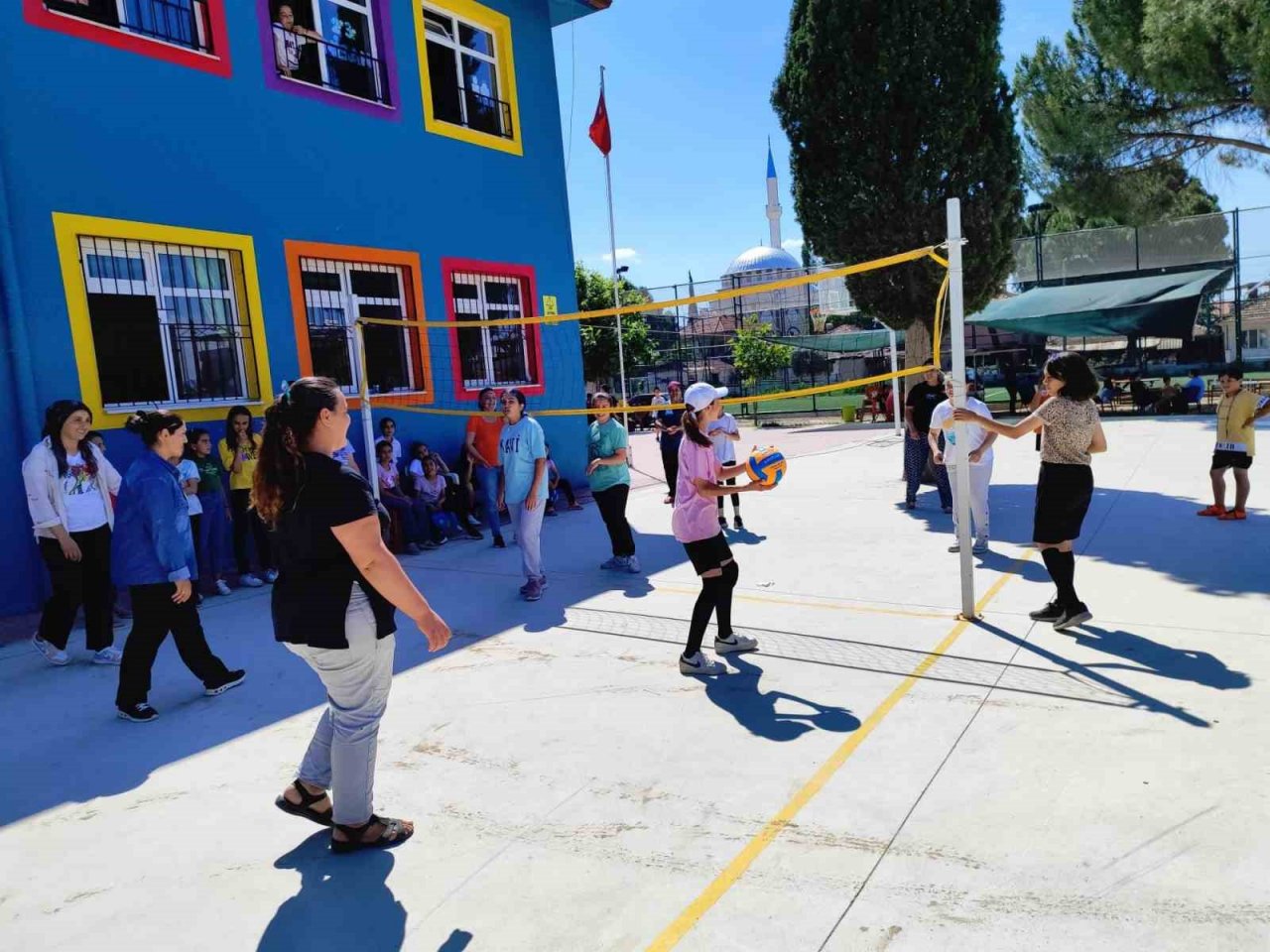 Emcelli’deki yılsonu etkinliklerine büyük ilgi