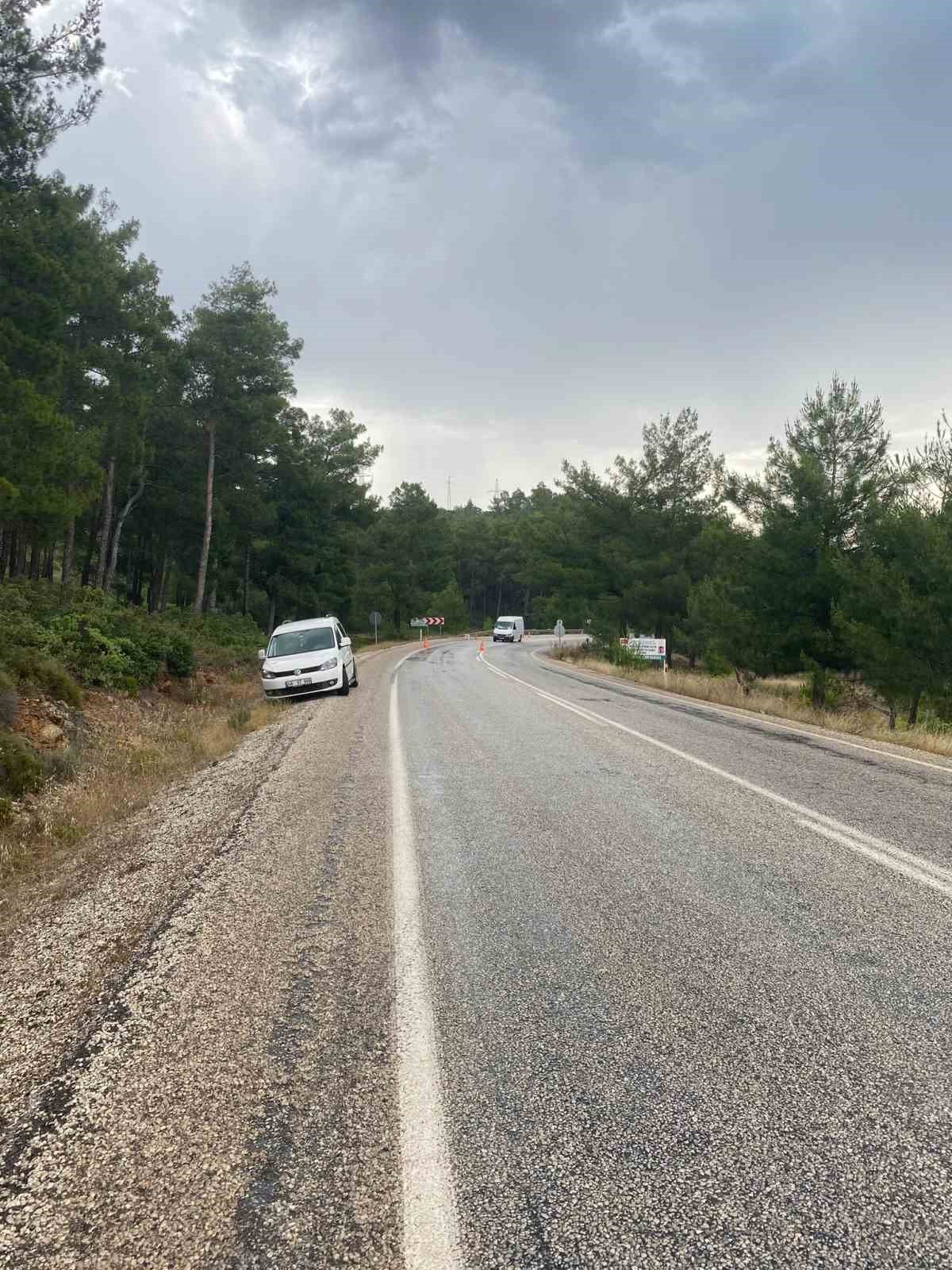 Marmaris’te personel taşıyan minibüs kaza yaptı: 8 yaralı