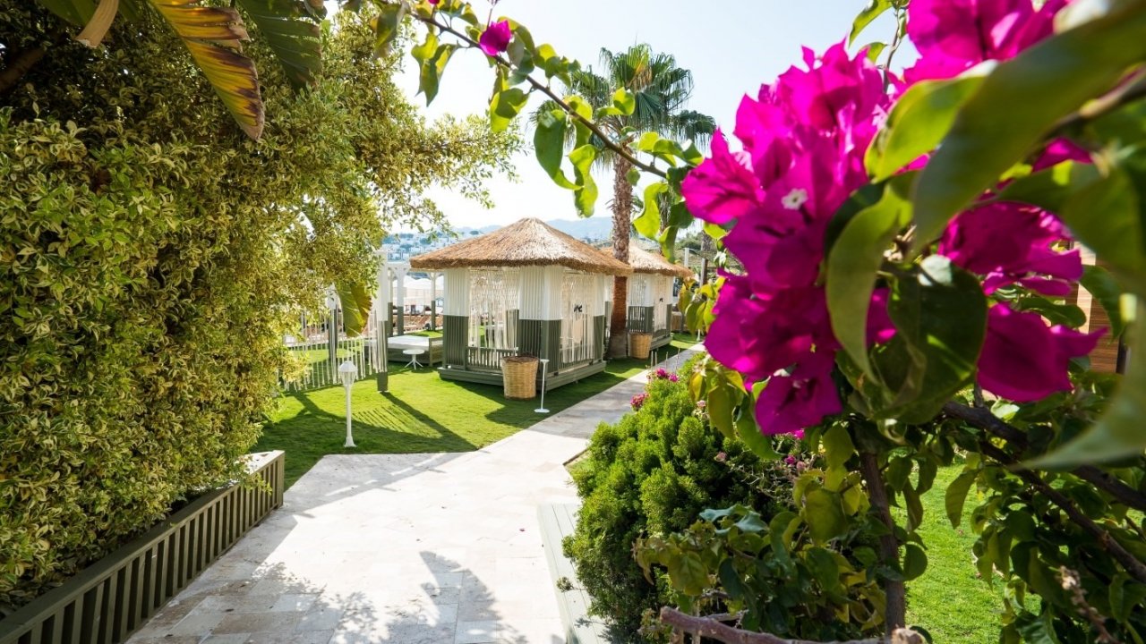 “Hıghlıght hotel kapılarını açtı"