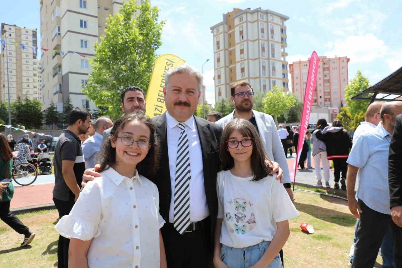 Melikgazi’nin Karne Şenliği’nde çocuklar doyasıya eğlendi
