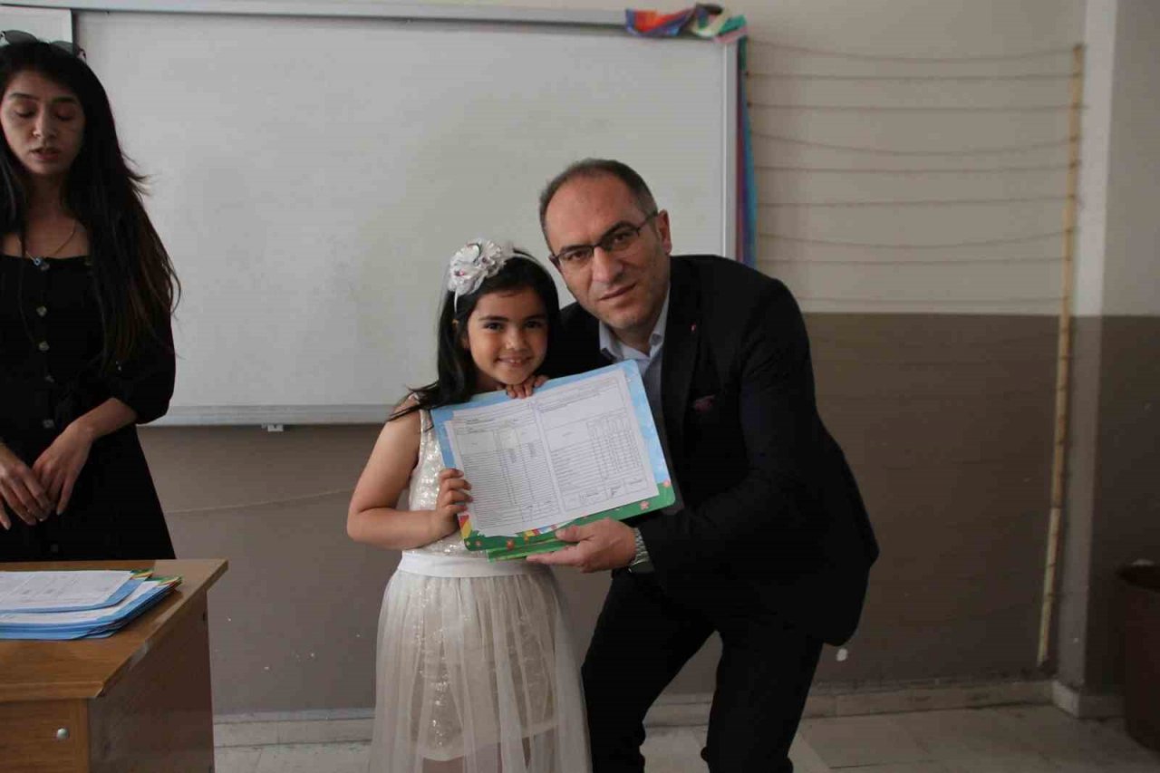 Malazgirt’te karne sevinci