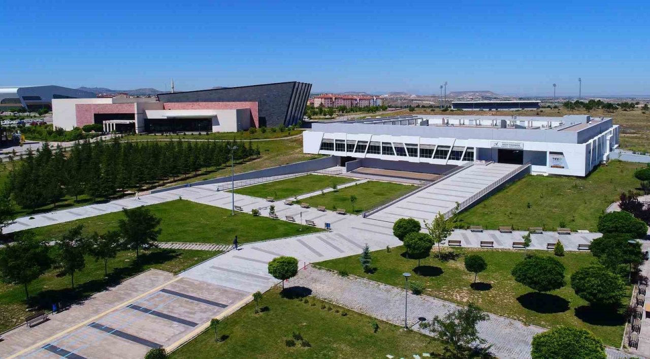 Rektör Aktekin; üniversite adaylarına NEVÜ’yü tercih etme çağrısında bulundu