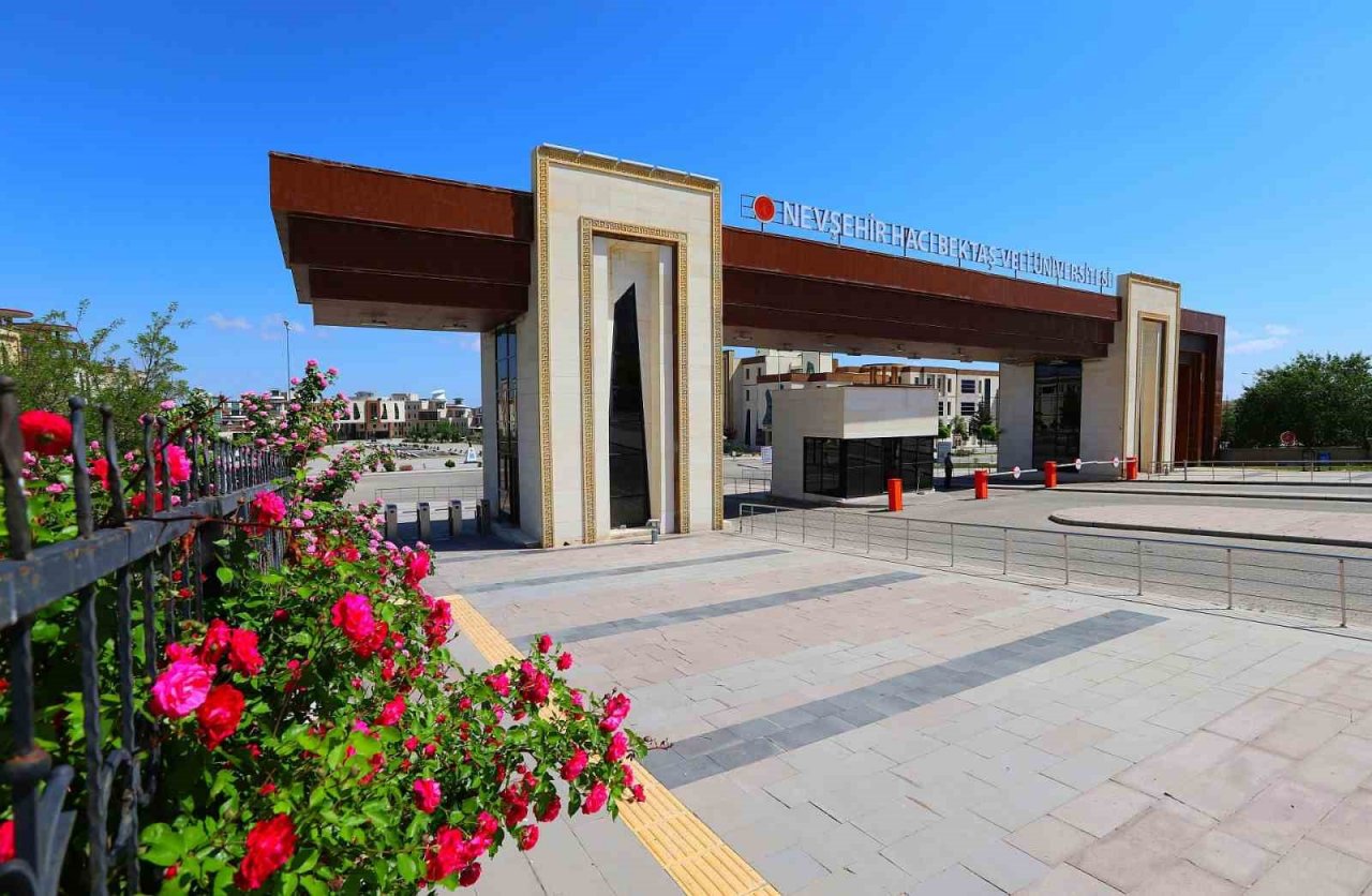 Rektör Aktekin; üniversite adaylarına NEVÜ’yü tercih etme çağrısında bulundu